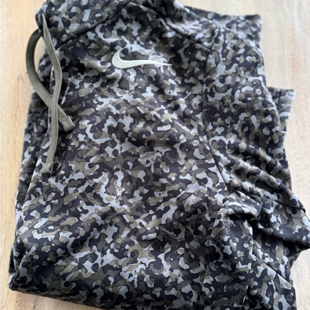 Nike Therma-Fit Fleece